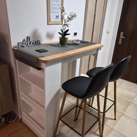 Hana U Blizini Ronilackog Kluba I Kostrenskih Plaza 公寓 科斯特雷纳