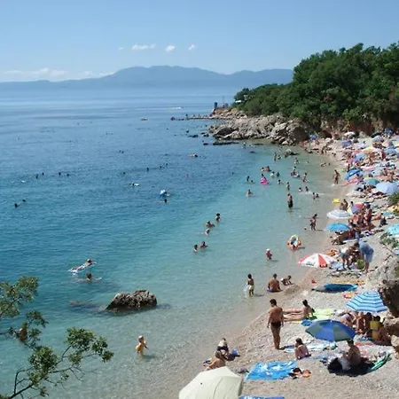 Hana U Blizini Ronilackog Kluba I Kostrenskih Plaza * Kostrena