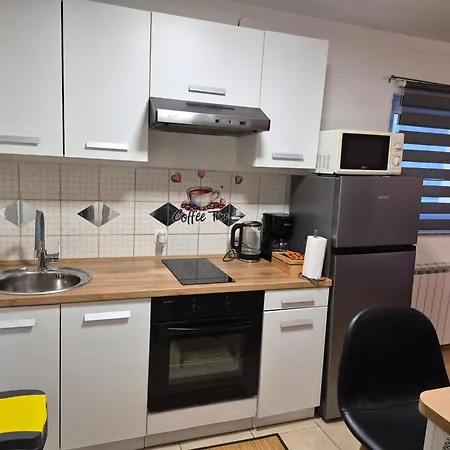 Hana U Blizini Ronilackog Kluba I Kostrenskih Plaza Kostrena