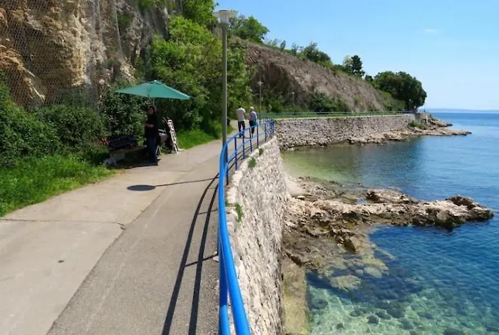 Apartamento Hana U Blizini Ronilackog Kluba I Kostrenskih Plaza