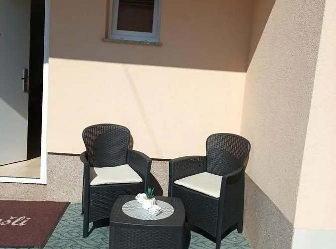 Hana U Blizini Ronilackog Kluba I Kostrenskih Plaza Kostrena